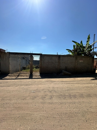 Lote localizado em Porto dourado