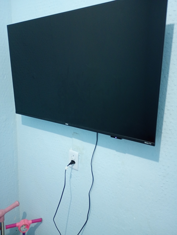 Televisão AOC RoKU TV 43 Polegadas